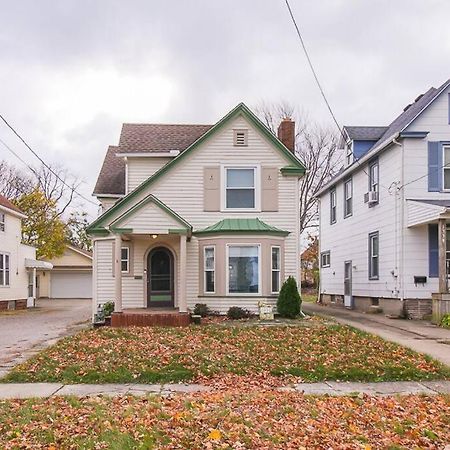 Lakeside Home In Lorain Exterior foto
